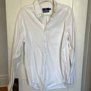 Vineyard Vines classic white button down.